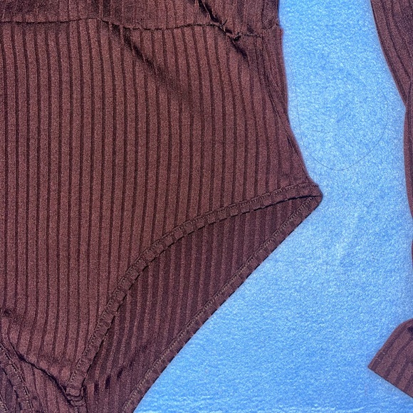 Boohoo Ribbed Bodysuit (4) - Picture 2 of 5